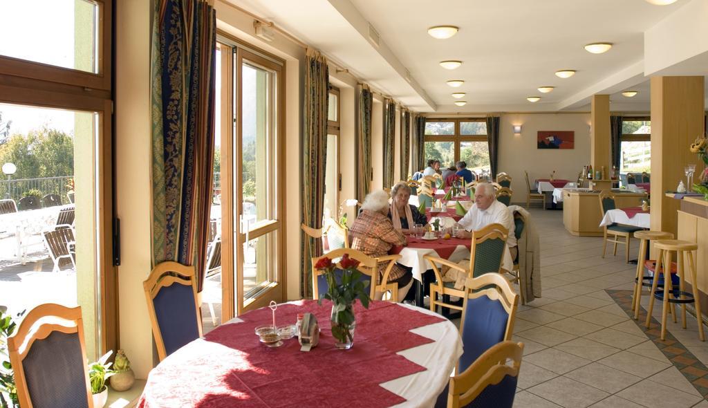 Gasthof Nindler Hotel Steindorf am Ossiacher See Kültér fotó