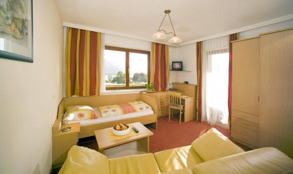 Gasthof Nindler Hotel Steindorf am Ossiacher See Kültér fotó